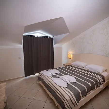 Hotel Blue Star